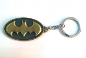 Брелок Batman Dark Knight Metal Keychain (цвет золотой)